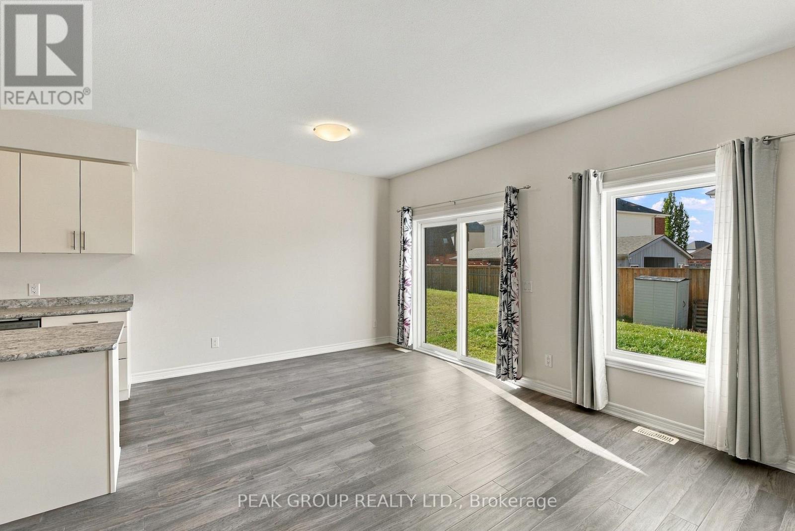21 Barker Parkway, Thorold, Ontario  L2V 0B7 - Photo 11 - X14112264
