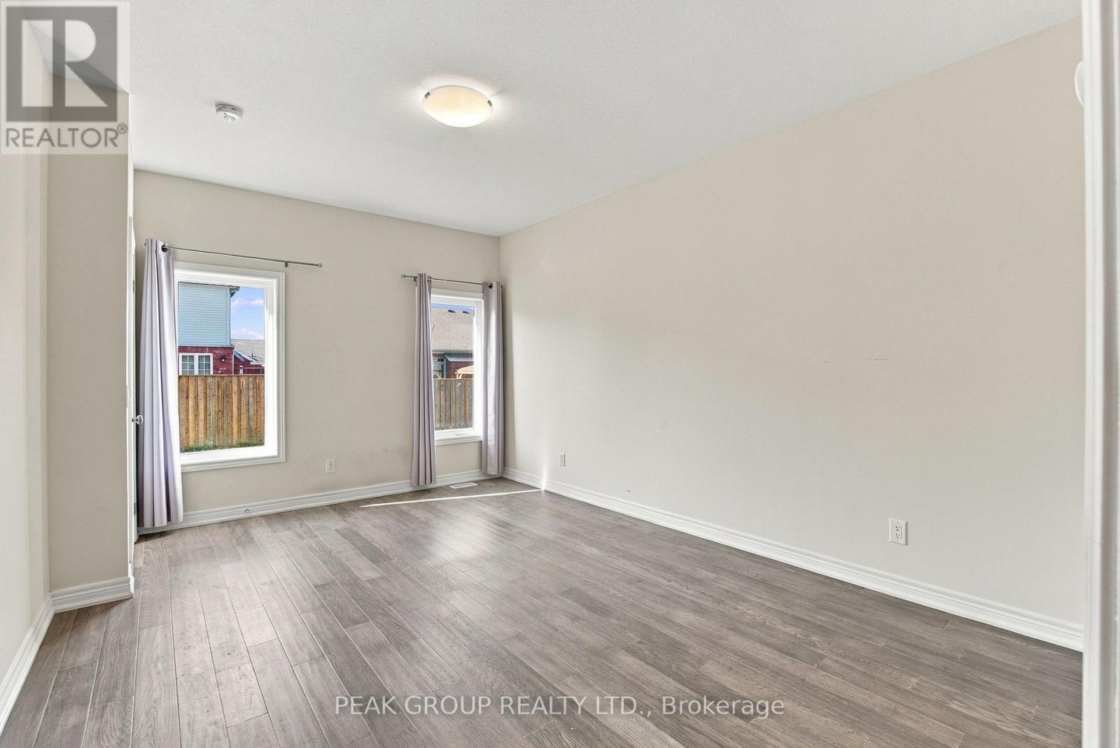 21 Barker Parkway, Thorold, Ontario  L2V 0B7 - Photo 17 - X14112264