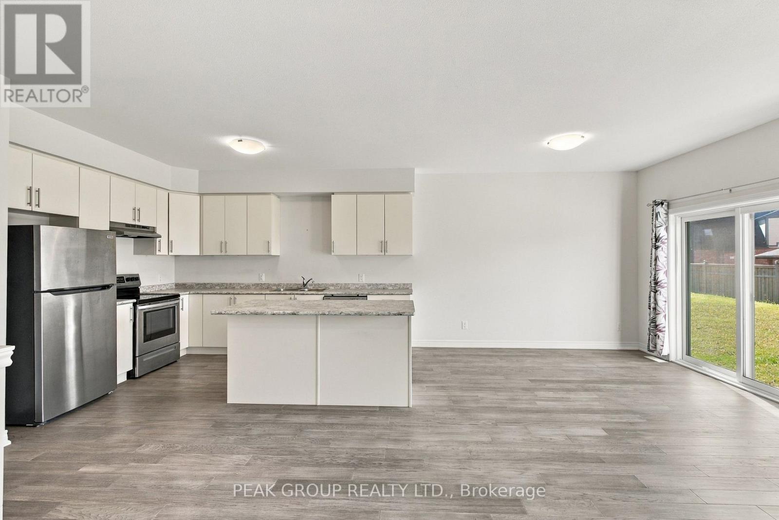 21 Barker Parkway, Thorold, Ontario  L2V 0B7 - Photo 6 - X14112264