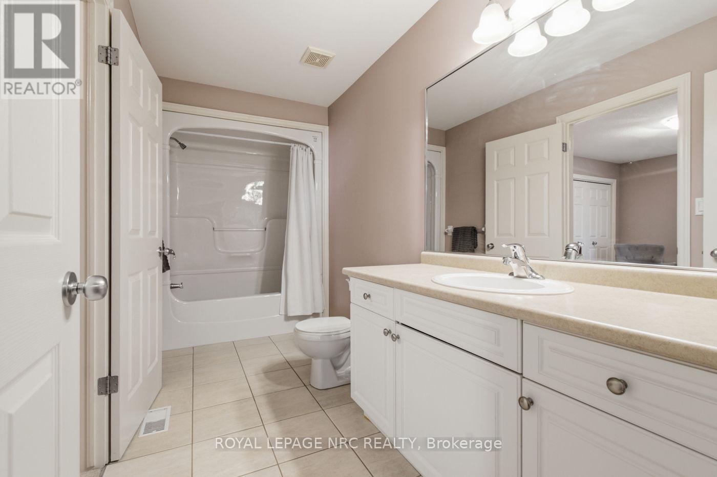 8142 Costabile Drive, Niagara Falls, Ontario  L2H 3M3 - Photo 37 - X14112288