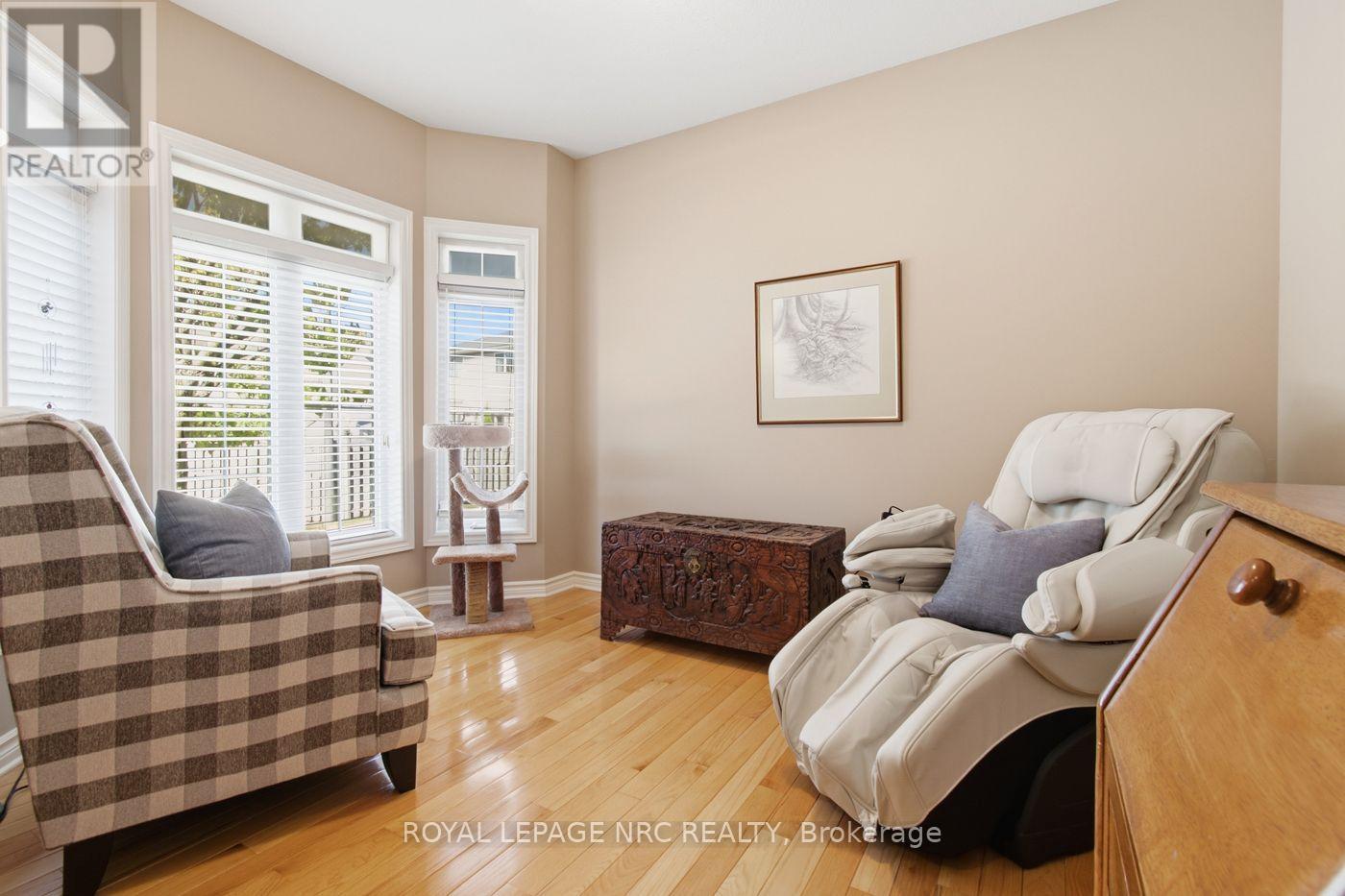8142 Costabile Drive, Niagara Falls, Ontario  L2H 3M3 - Photo 8 - X14112288