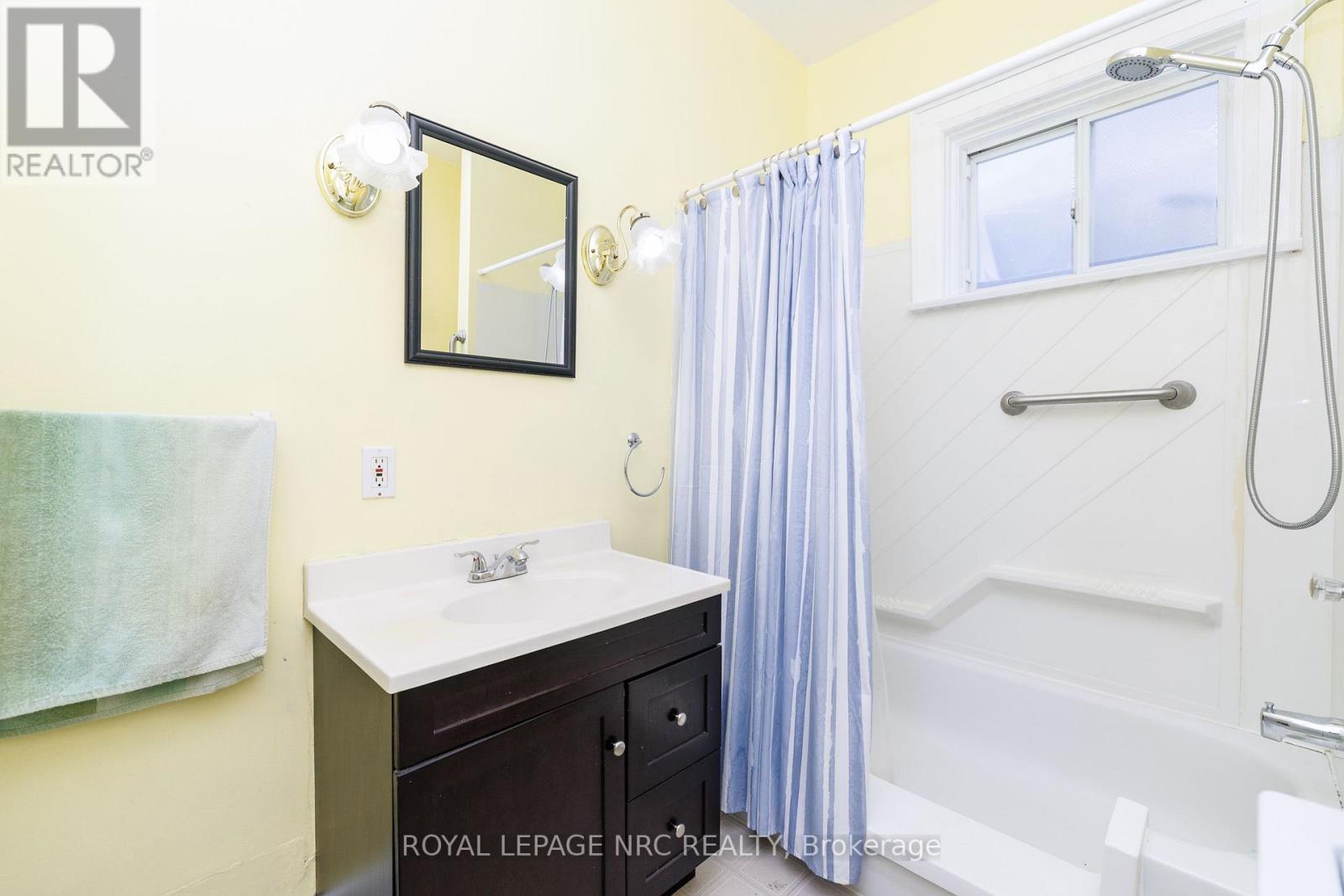 56 Beech Street, St. Catharines, Ontario  L2R 2B7 - Photo 10 - X14112304