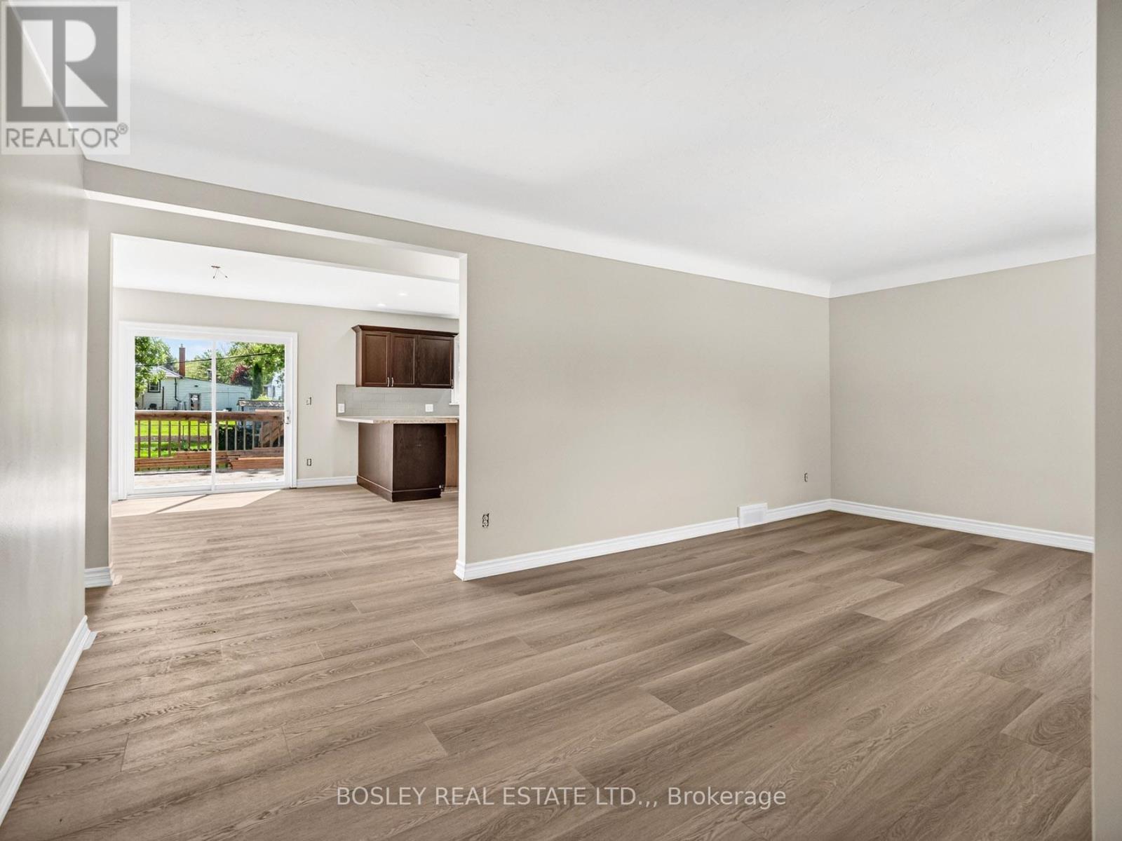 8 Pearce Avenue, St. Catharines, Ontario  L2M 2L8 - Photo 7 - X14112400