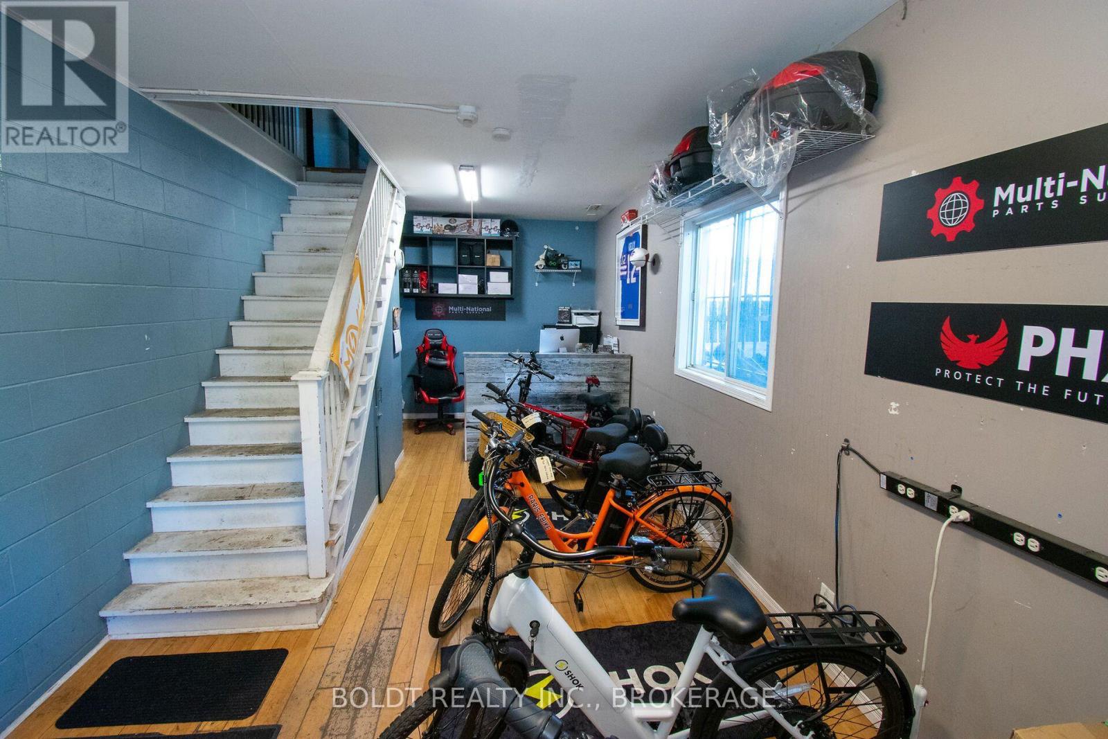 7004 Lundys Lane, Niagara Falls, Ontario  L2G 1V9 - Photo 12 - X14112404