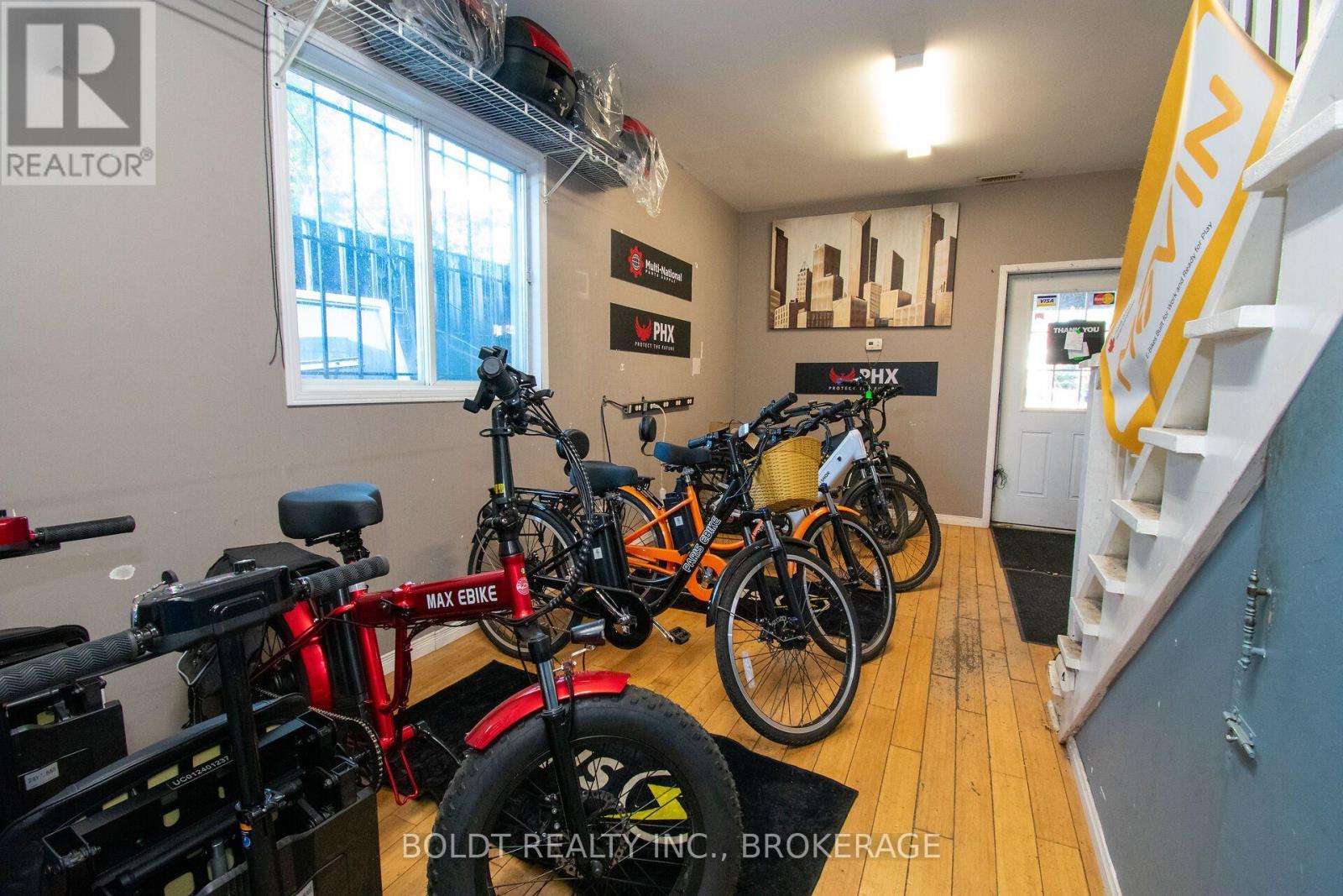 7004 Lundys Lane, Niagara Falls, Ontario  L2G 1V9 - Photo 15 - X14112404