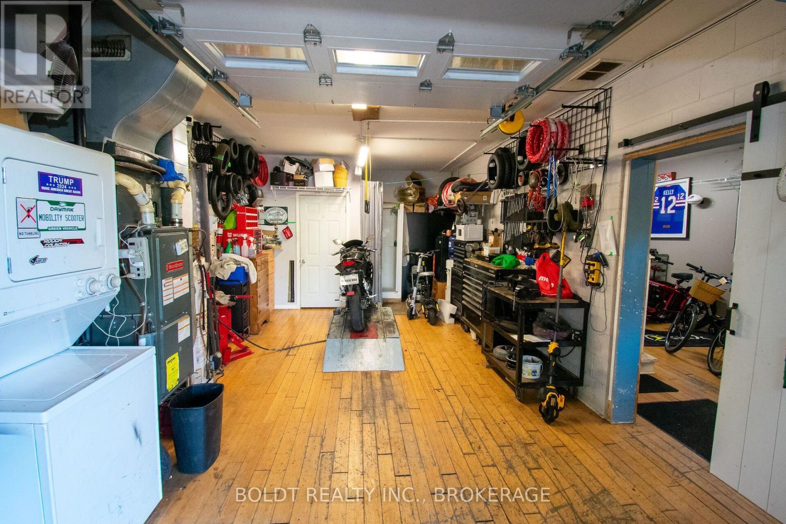 7004 Lundys Lane, Niagara Falls, Ontario  L2G 1V9 - Photo 7 - X14112404