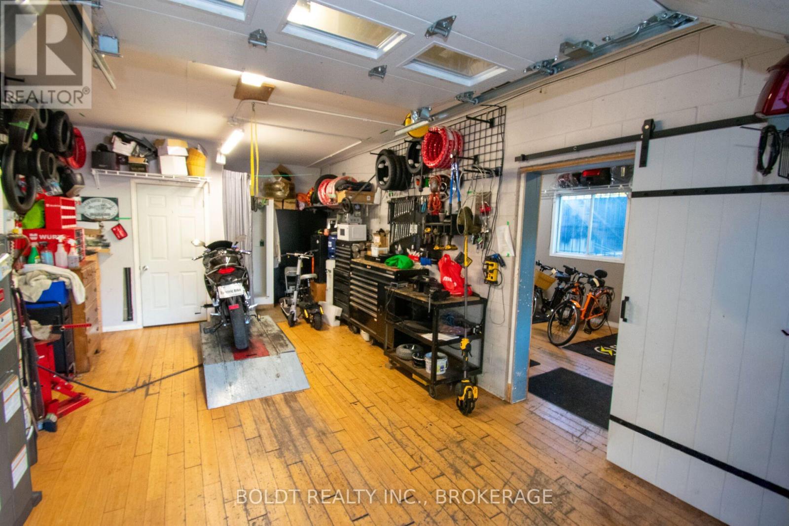 7004 Lundys Lane, Niagara Falls, Ontario  L2G 1V9 - Photo 8 - X14112404