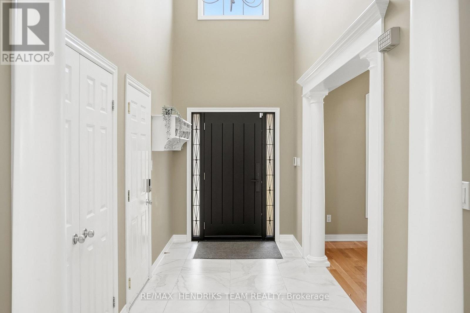 17 First Street Louth, St. Catharines, Ontario  L2W 1C7 - Photo 3 - X14112616