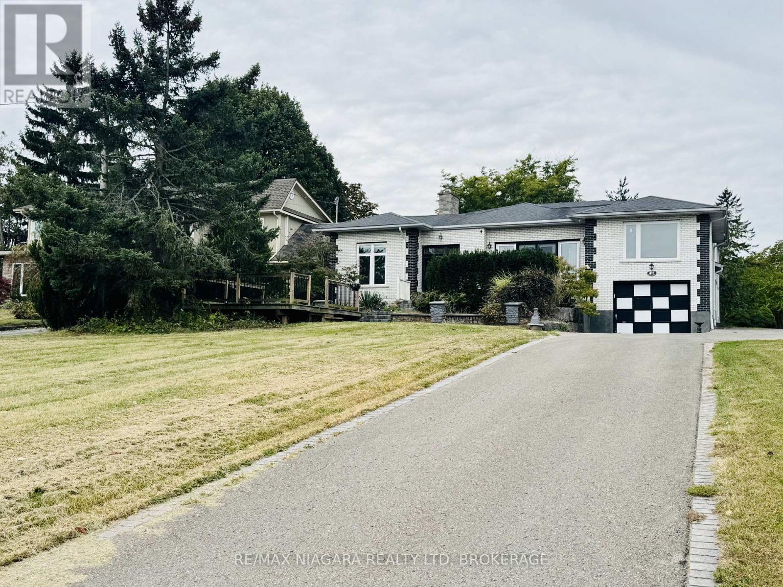 415 NIAGARA BOULEVARD, Fort Erie, Ontario