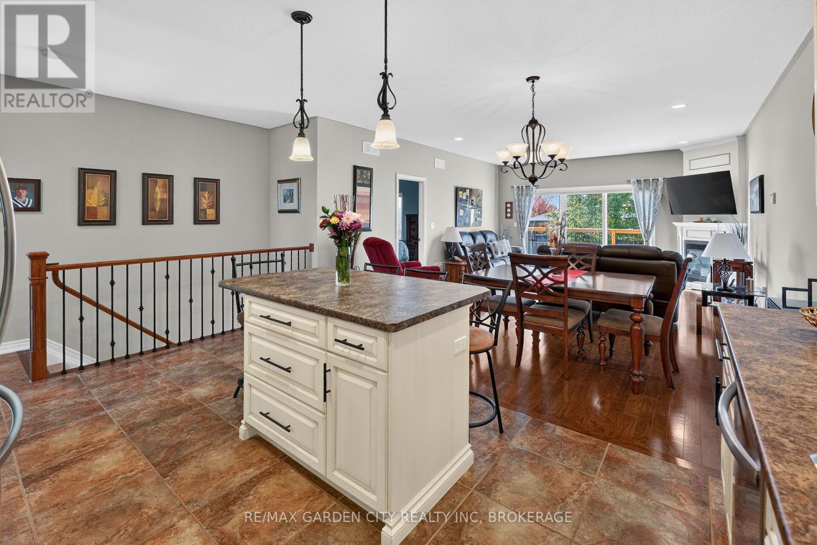 179 Falcon Drive, Welland, Ontario  L3C 0B2 - Photo 7 - X14114012