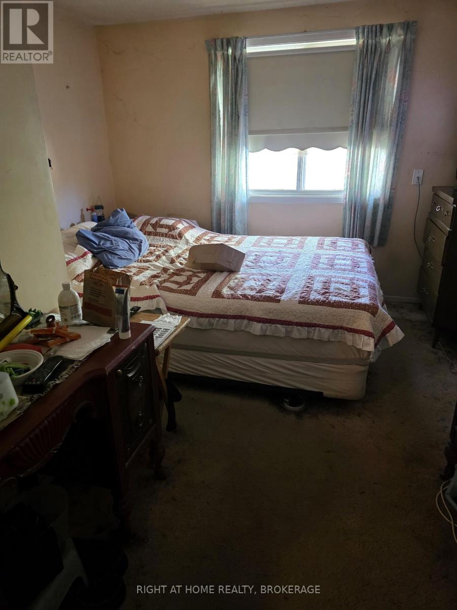 8073 Lynhurst Drive, Niagara Falls, Ontario  L2H 2A3 - Photo 5 - X14114038
