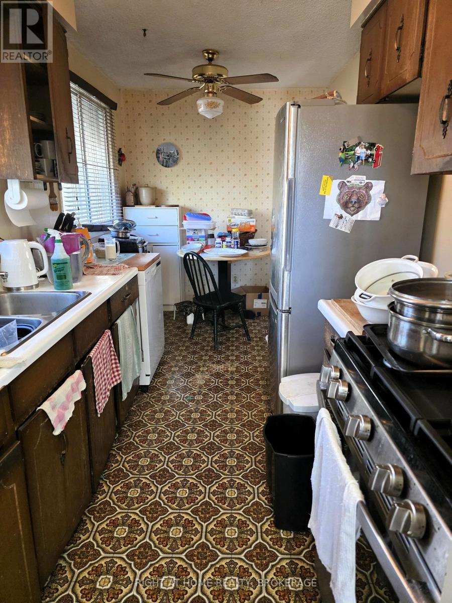 8073 Lynhurst Drive, Niagara Falls, Ontario  L2H 2A3 - Photo 8 - X14114038