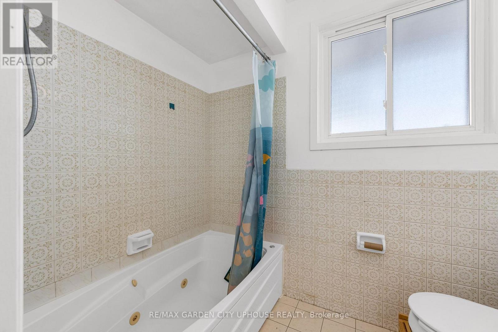 Main Floor - 3083 Portage Road, Niagara Falls, Ontario  L2J 2J8 - Photo 11 - X14114336