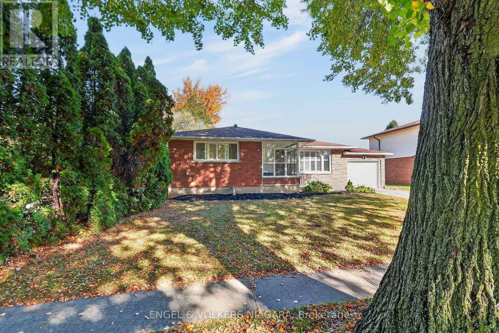 6773 CRAWFORD STREET, Niagara Falls, Ontario
