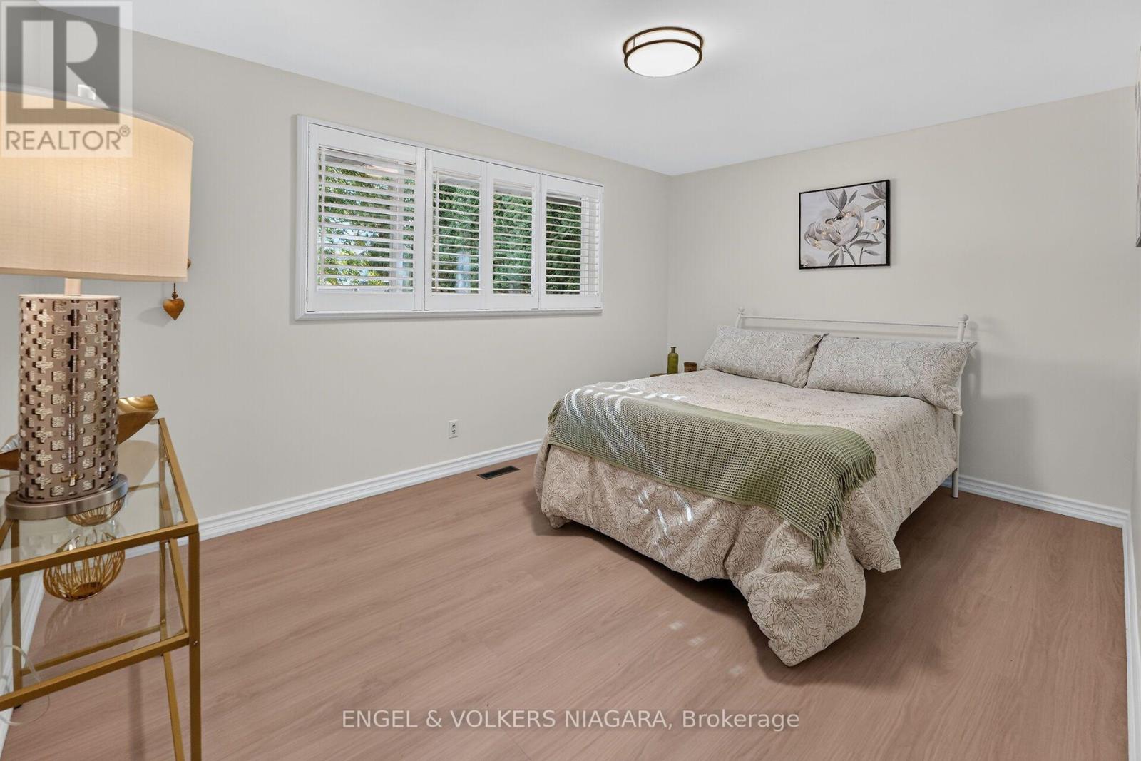 6773 Crawford Street, Niagara Falls, Ontario  L2E 5Z6 - Photo 12 - X14114344