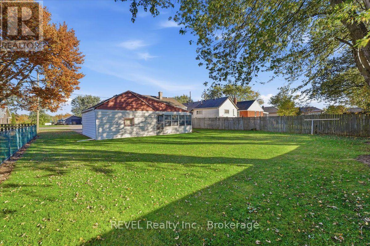 294 Wellington Street, Port Colborne, Ontario  L3K 2K3 - Photo 12 - X14114578