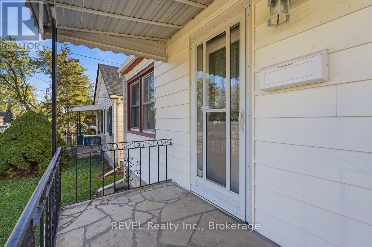 294 Wellington Street, Port Colborne, Ontario  L3K 2K3 - Photo 3 - X14114578
