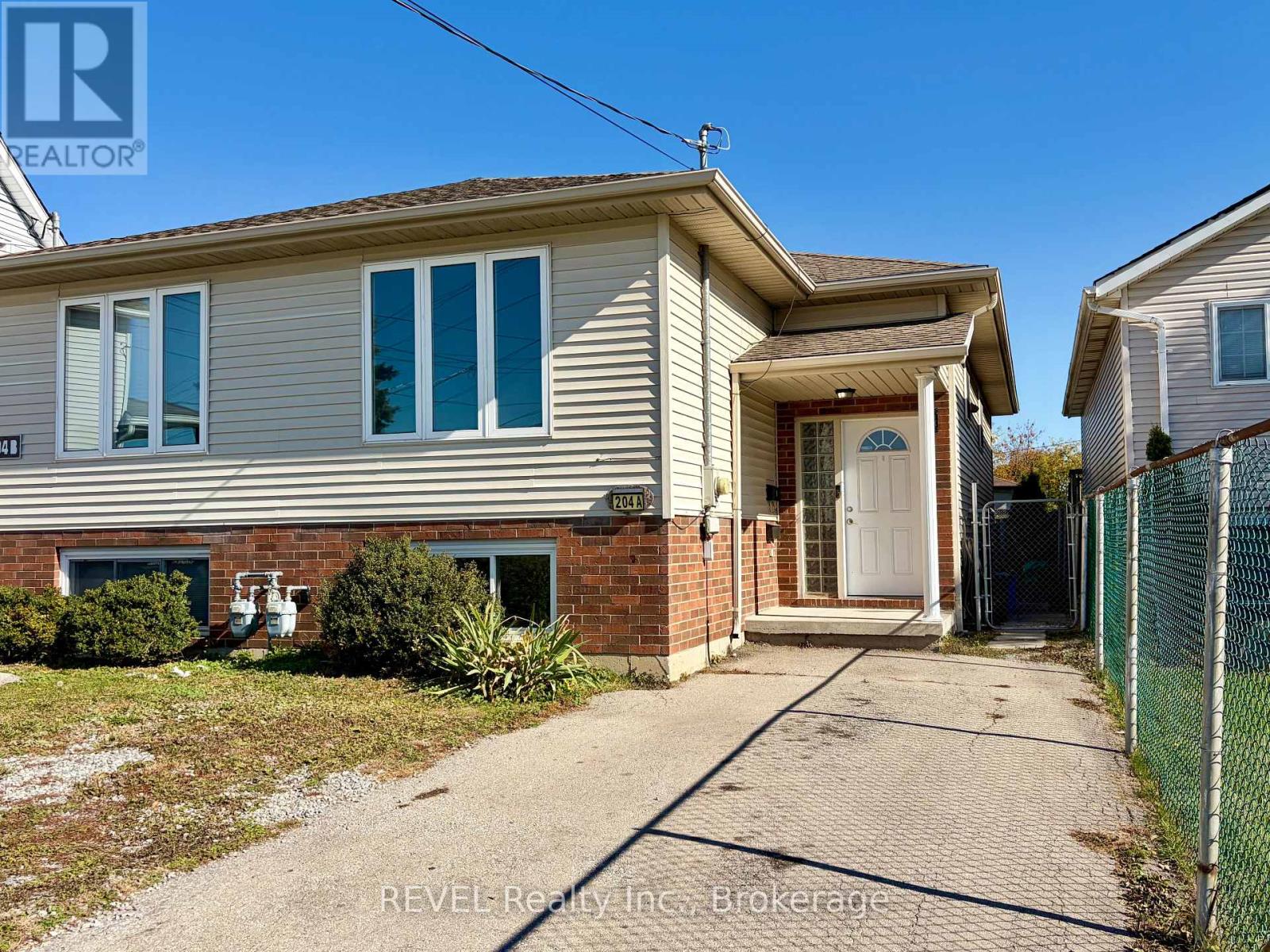 A - 204 OAKDALE AVENUE, St. Catharines, Ontario