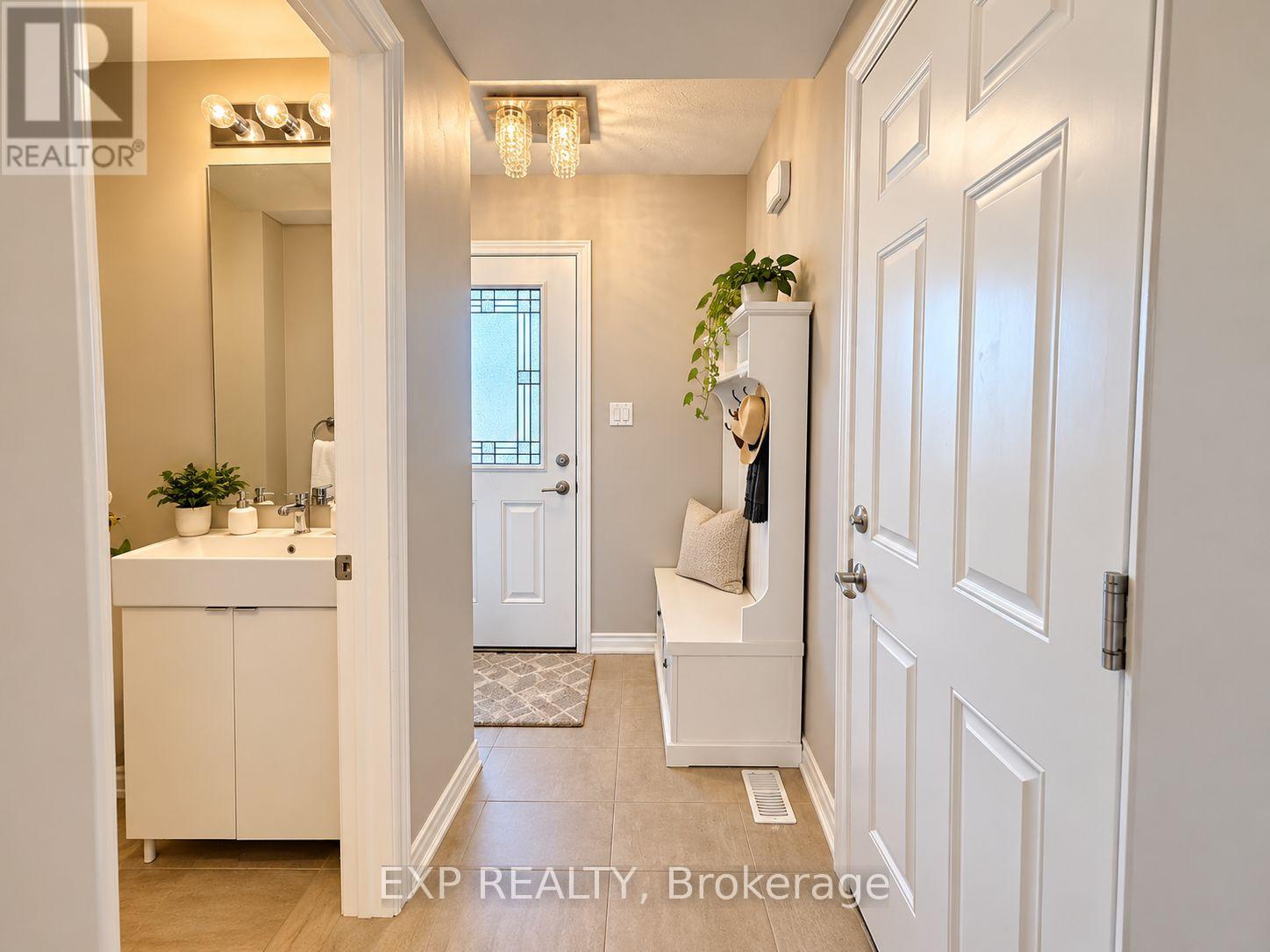 108 Roselawn Crescent, Welland, Ontario  L3C 0B7 - Photo 3 - X14115618