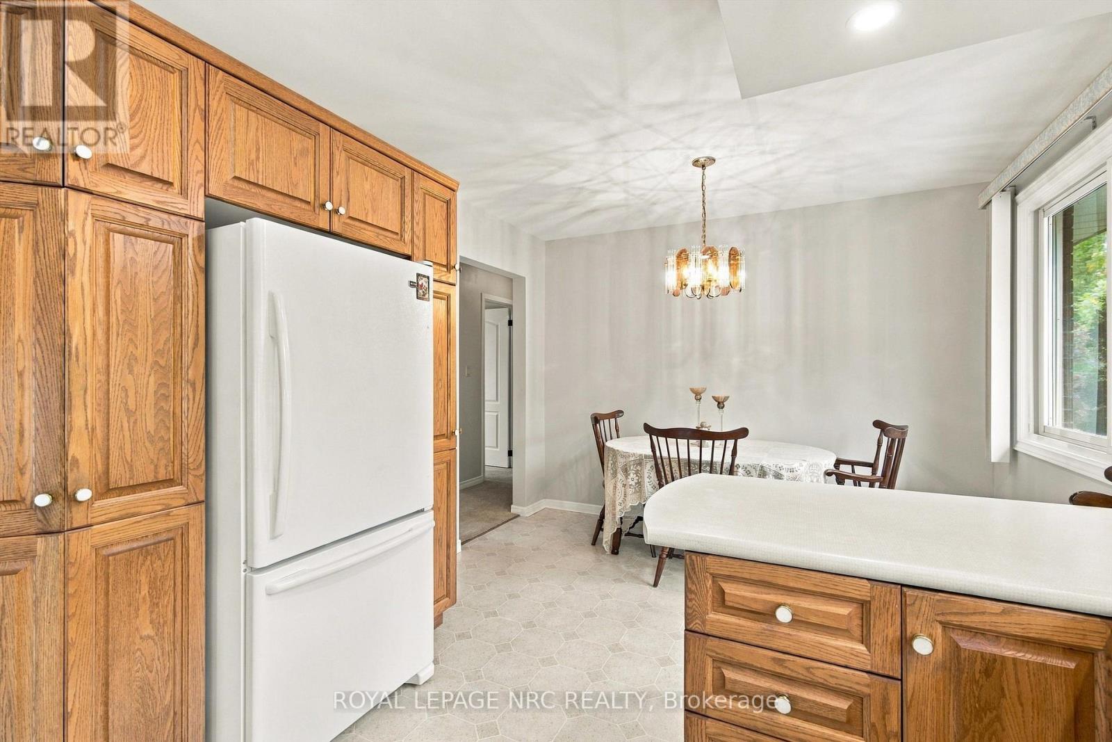 13 Hardwood Grove, St. Catharines, Ontario  L2P 1K3 - Photo 12 - X14115640