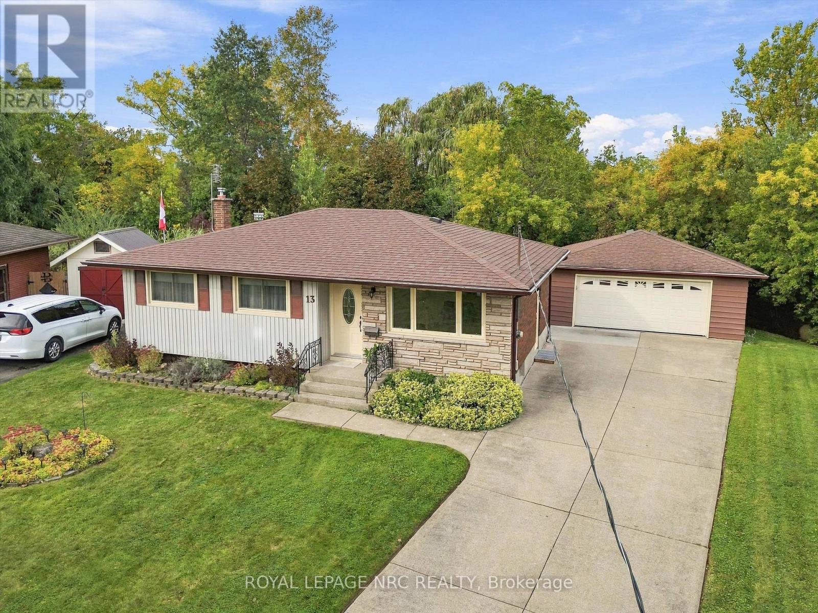 13 Hardwood Grove, St. Catharines, Ontario  L2P 1K3 - Photo 40 - X14115640