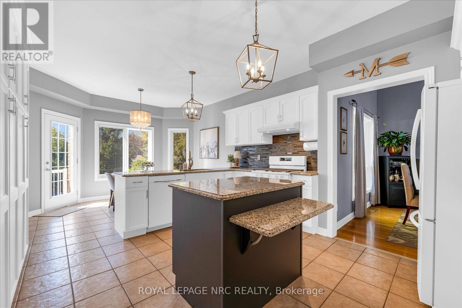 92 Ward Circle, Thorold, Ontario  L2V 5C4 - Photo 8 - X14116054