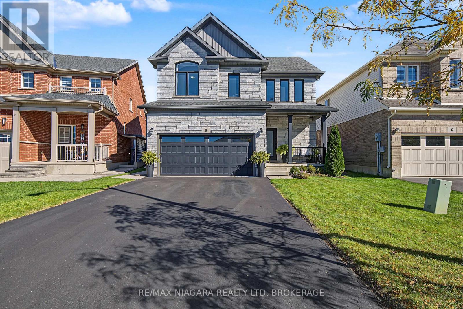 8 ELDERBERRY ROAD, Thorold, Ontario