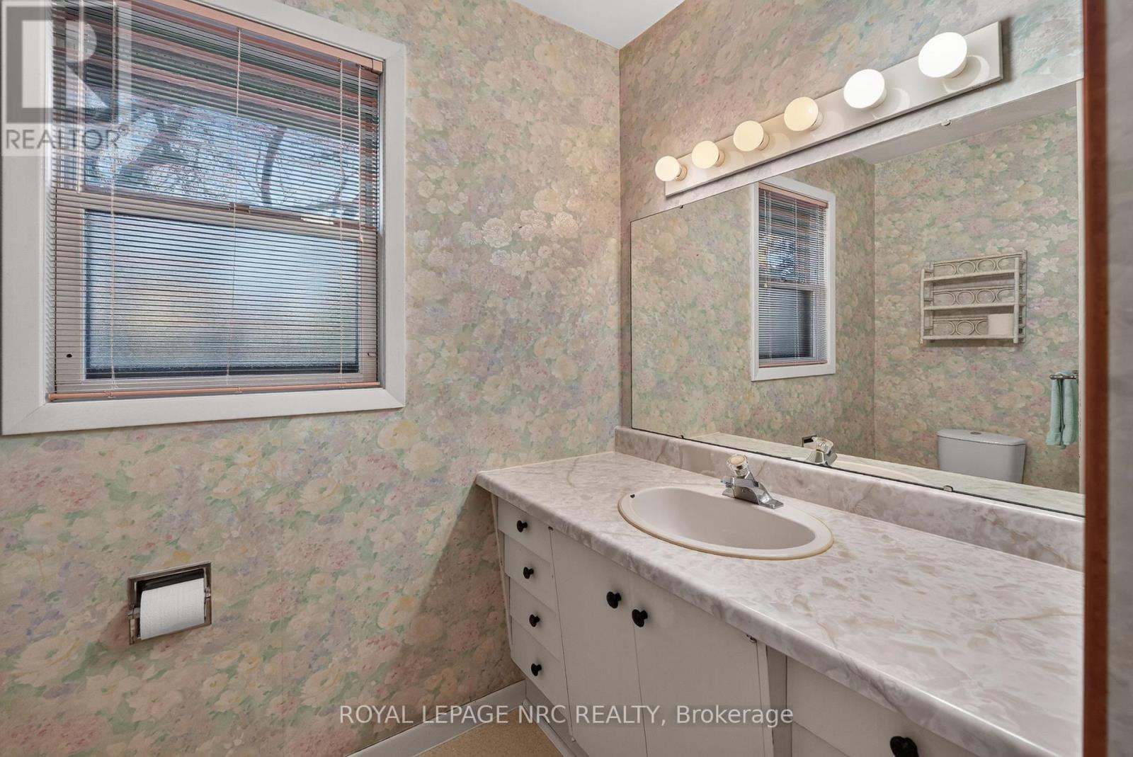 126 Woodside Drive, St. Catharines, Ontario  L2T 1X2 - Photo 25 - X14117252