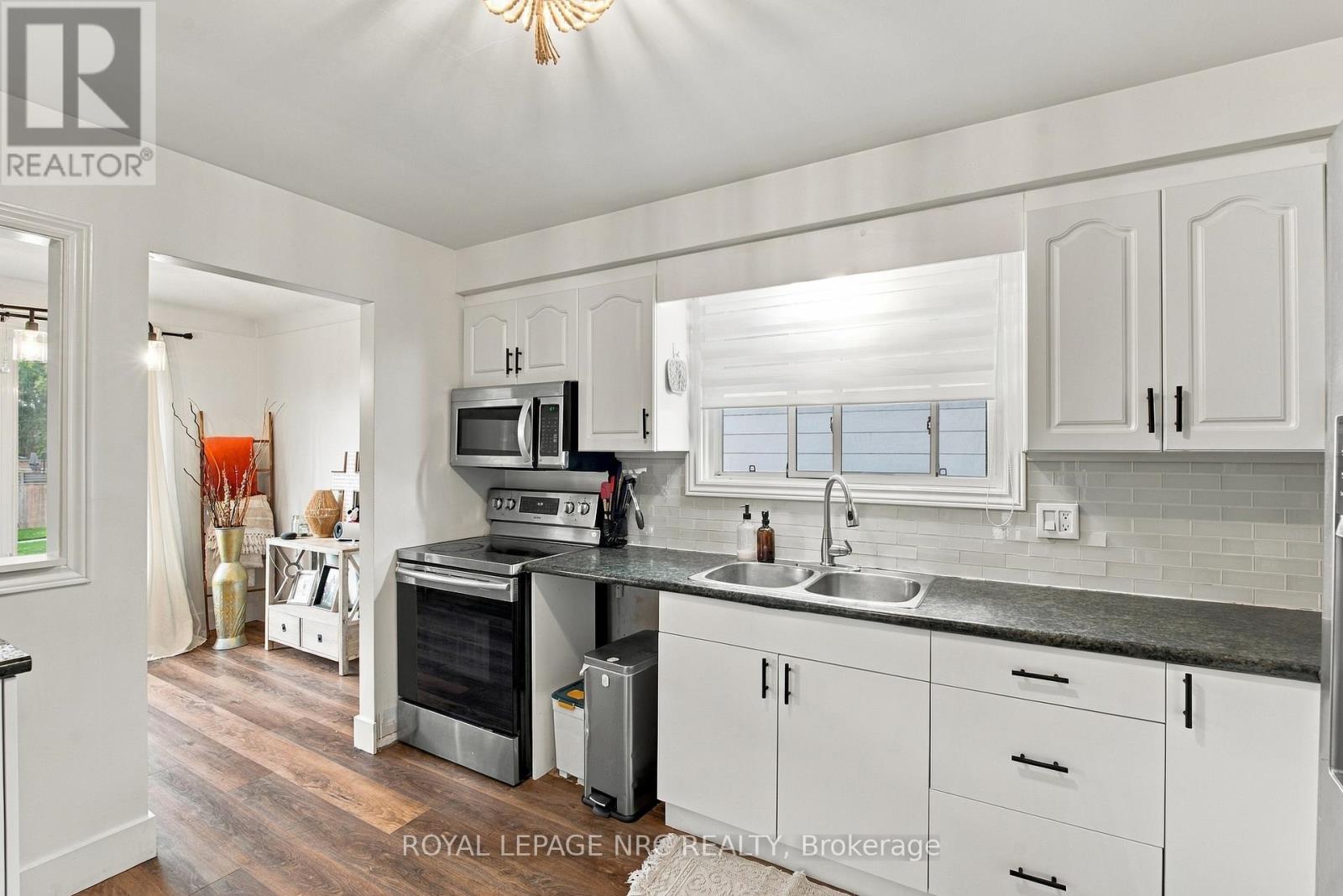 26 Pinehurst Drive, Welland, Ontario  L3C 3J1 - Photo 8 - X14117848