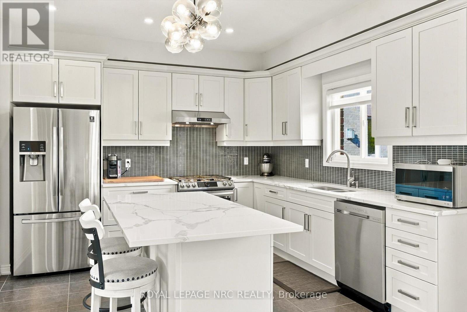 3606 Carolinia Court, Fort Erie, Ontario  L0S 1N0 - Photo 11 - X14118608