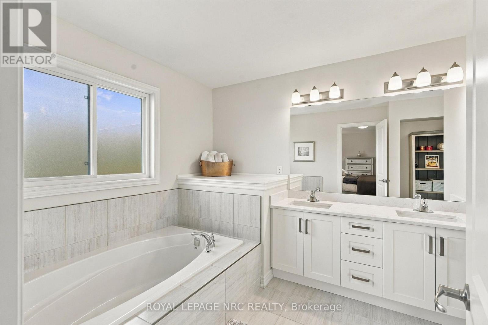 3606 Carolinia Court, Fort Erie, Ontario  L0S 1N0 - Photo 20 - X14118608