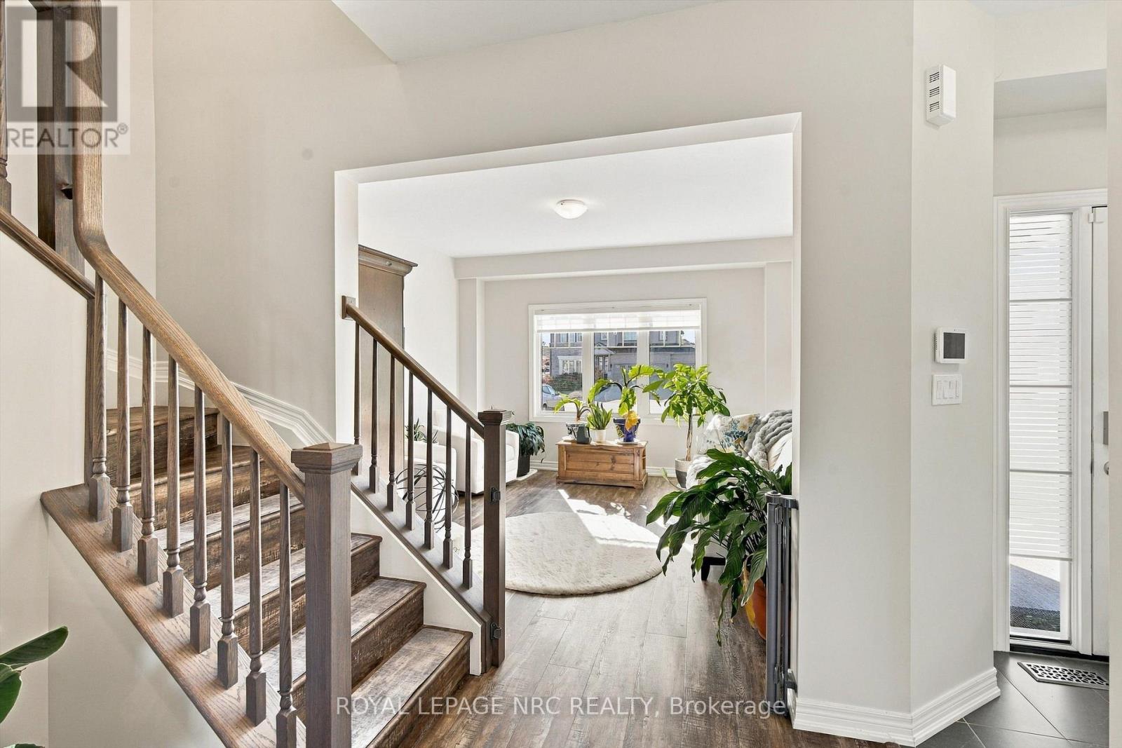 3606 Carolinia Court, Fort Erie, Ontario  L0S 1N0 - Photo 4 - X14118608